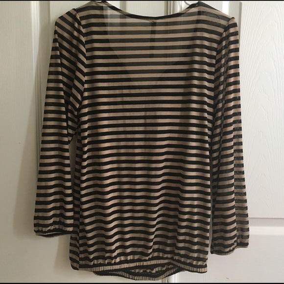 Bow Top - Picture 2 of 2